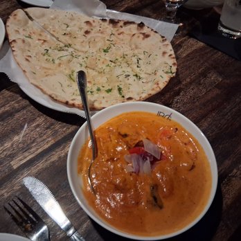 Sura Indian Bistro signature dishes Chicken Tikka MasalaLamb VindalooSaag Paneer